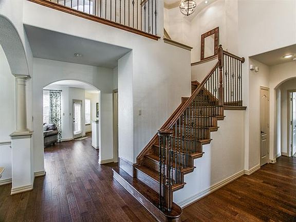 4th image of 2247 Angel Falls Dr