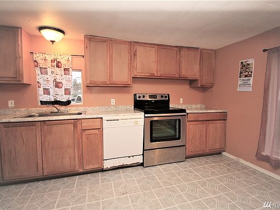 5th image of 23656 30th Ave S Trailer 23
