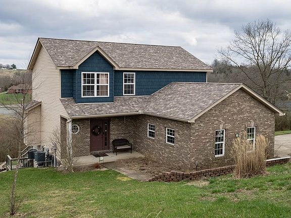 2nd image of 134 Harbour Pointe Dr