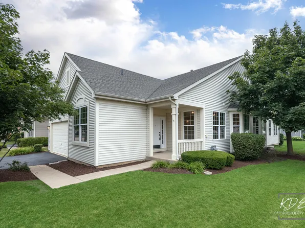 21143 Silver Moon Lake Way, Crest Hill, IL 60403