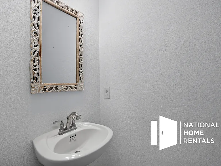 16658 E Lynbrook — Photo 13