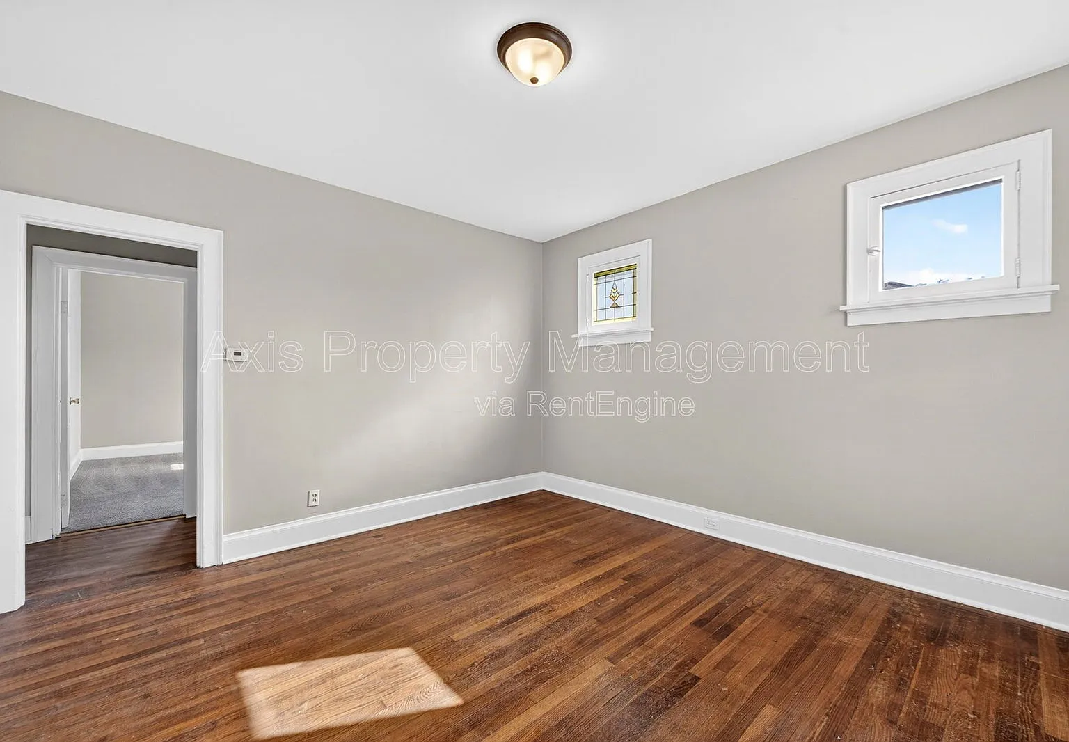 2 bed, 1.0 bath, 832 sqft, $1,000 — Photo 3