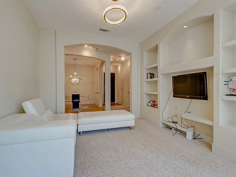 Looking at dining room from Living room