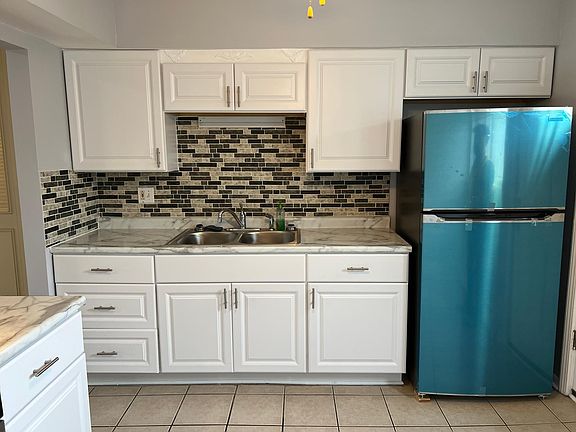 4th image of 5519 N Campbell Ave APT 3A