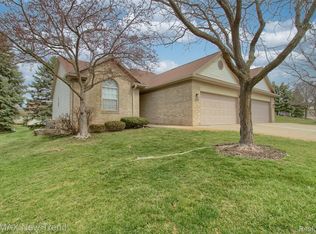 2191 Pleasant Dr, Walled Lake, MI 48390