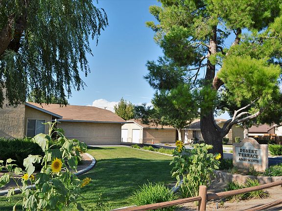 3rd image of 14782 Sequoia St #Dt-0010
