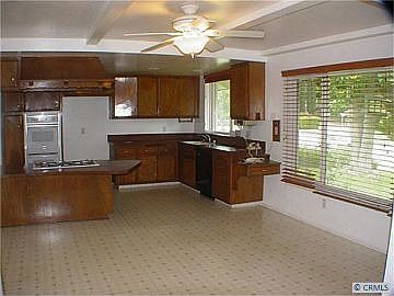 3rd image of 15781 Barletta Dr