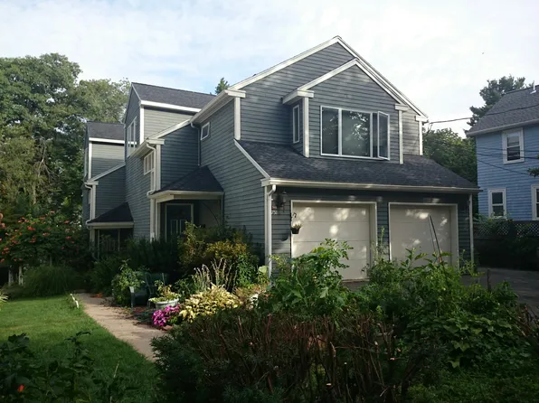 749 Heath St, Brookline, MA 02467