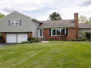 866 Mill Rd, East Aurora, NY 14052