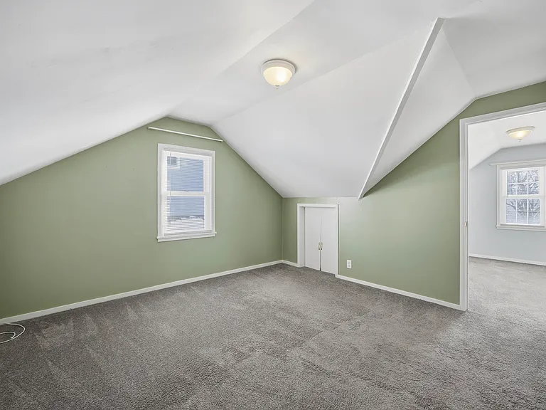 406 Tarrington Rd — Photo 24