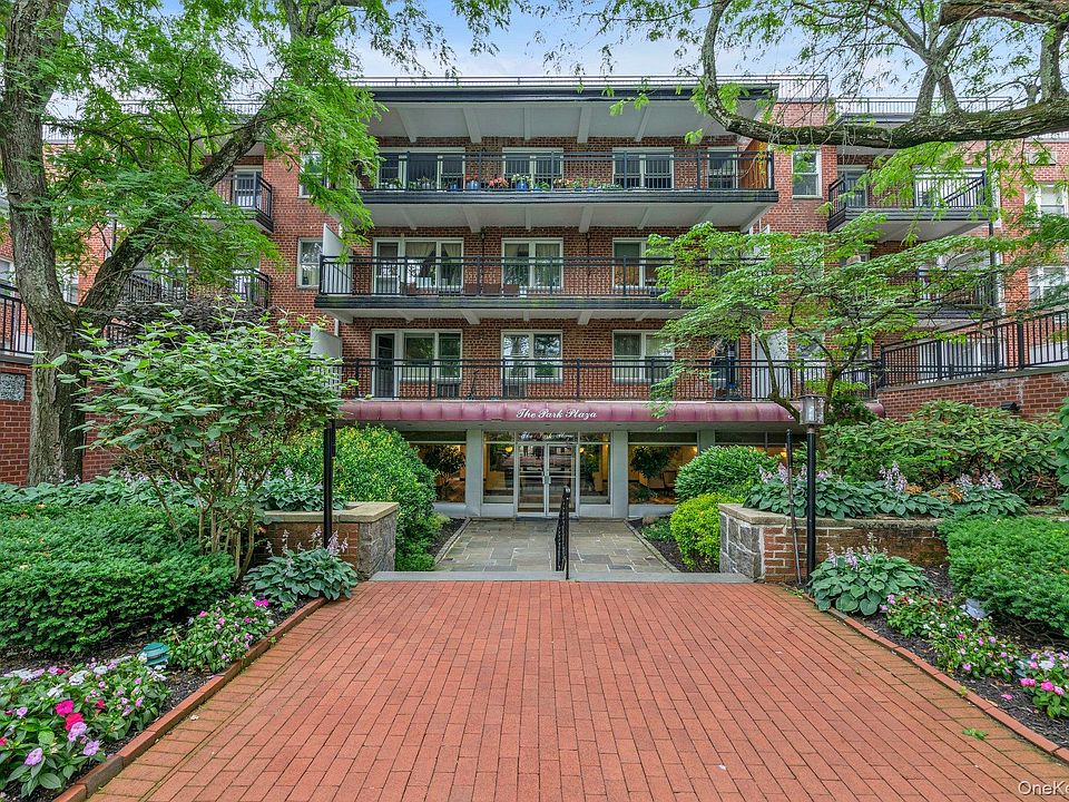 1st image of 30 Stoner Avenue #3O
