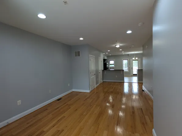 1376 Talbert Ct SE #20A, Washington, DC 20020