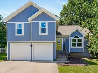 719 Plum Rose Dr, Liberty, MO 64068