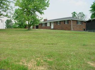 9007 Springhill Rd, Maysville, KY 41056