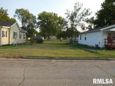 531 10th St, Lincoln, IL, 62656