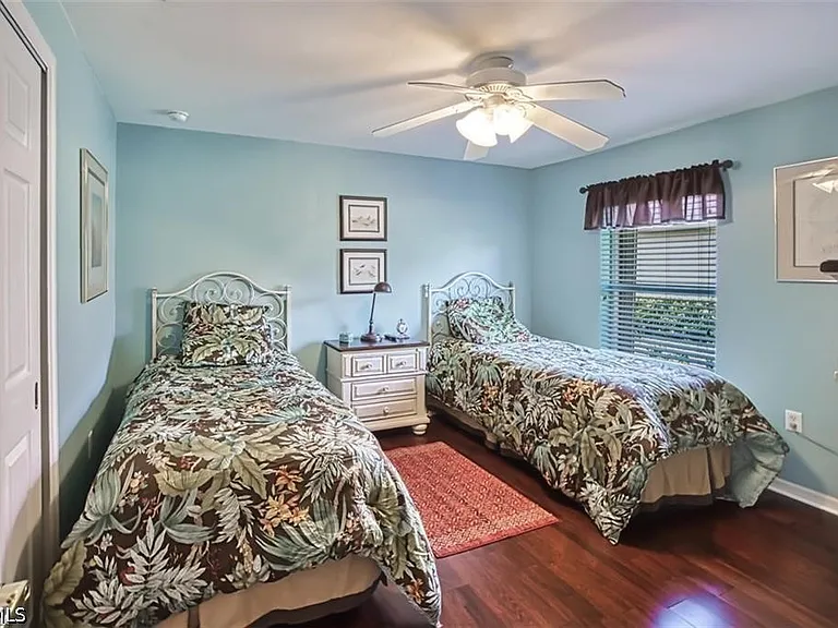 10092 Oakhurst Way — Photo 7