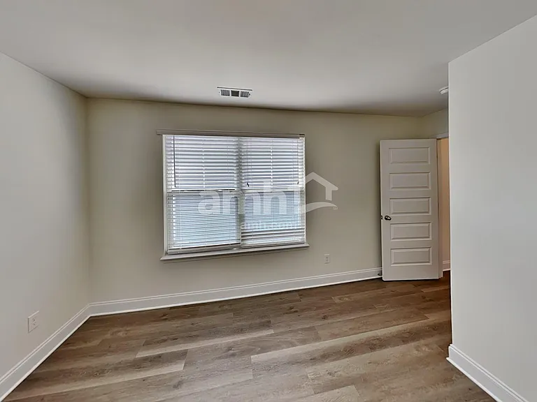 5532 Central Grove Sq — Photo 18