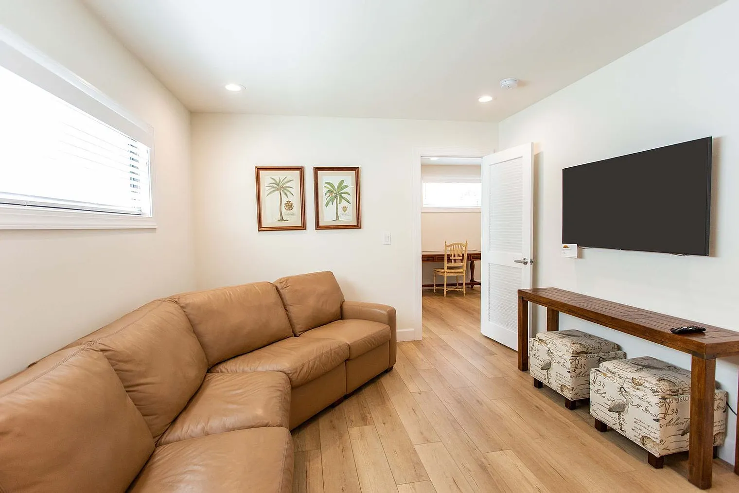 5 bed, 4.0 bath, 1700 sqft, $6,003 — Photo 3