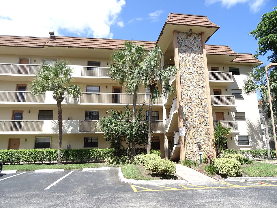 1st image of 4970 E Sabal Palm Blvd APT 214