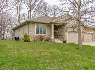 4010 Windfall Dr NW #1, Cedar Rapids, IA