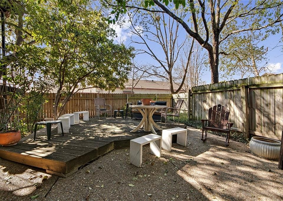 2nd image of 4701 Red River St APT 205