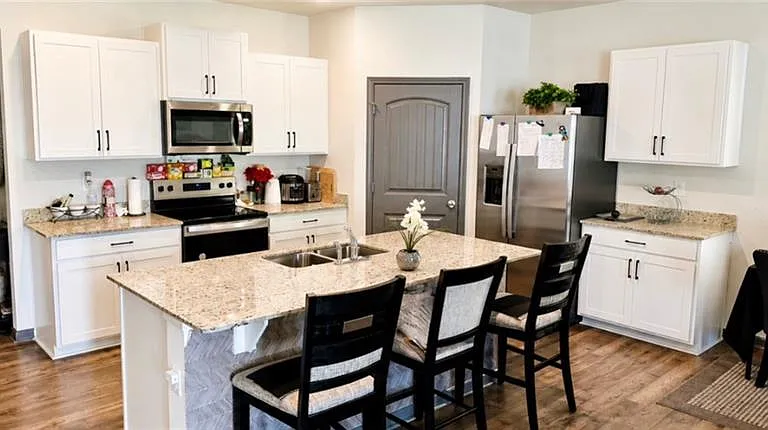 32 Oak Leaf Rd #B — Photo 2