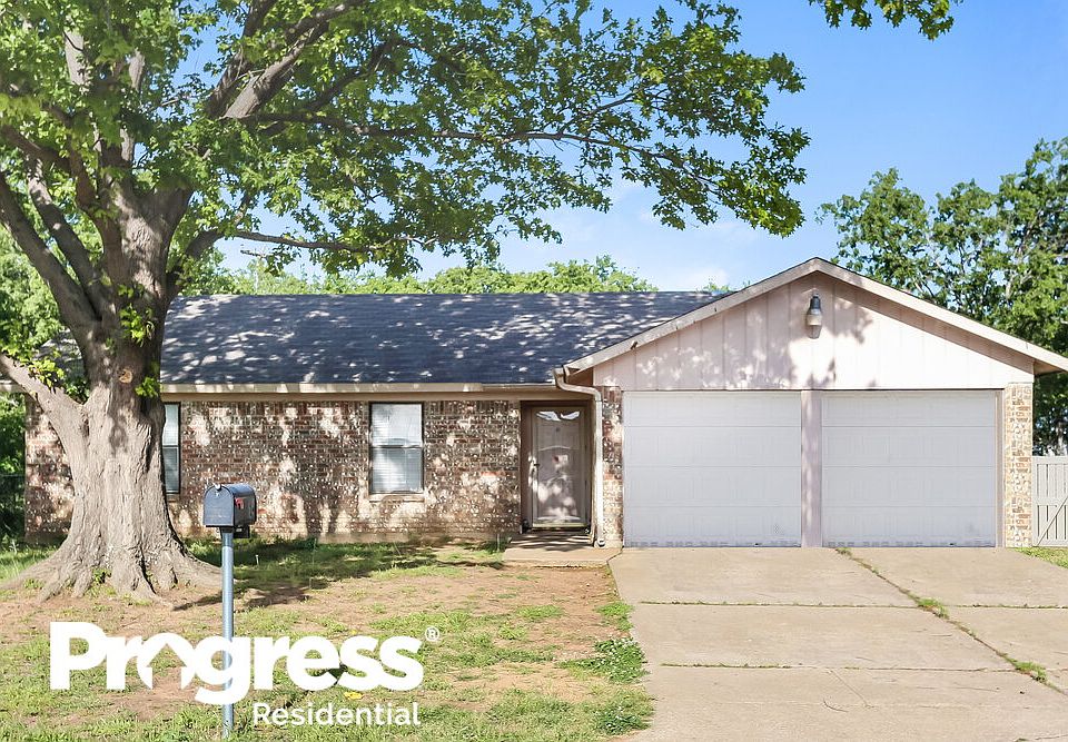 1st image of 544 Chambers Creek Dr S