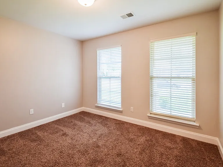 3257 E Hartland Dr — Photo 13