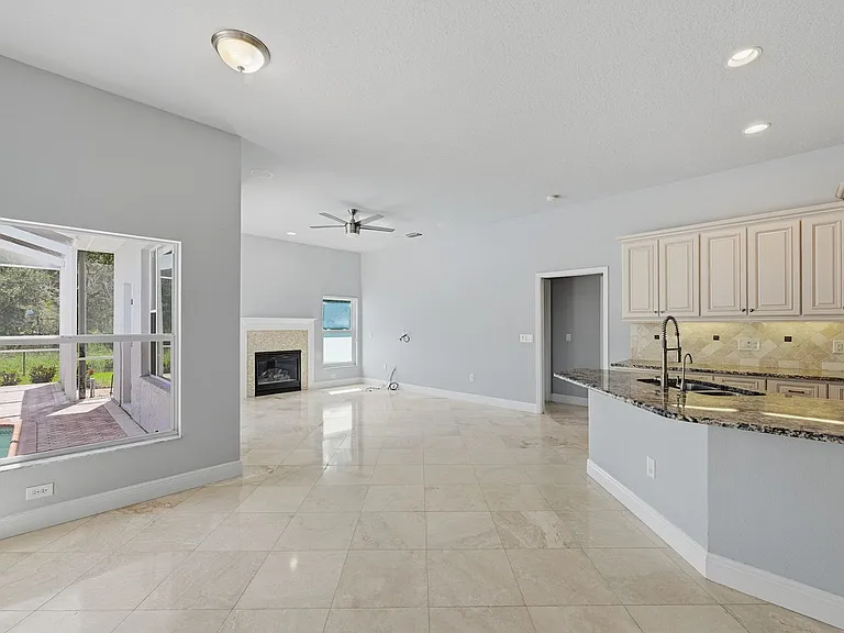 501 Manisha Pl — Photo 12