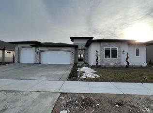 10559 W Otter Rock Dr, Star, ID 83669