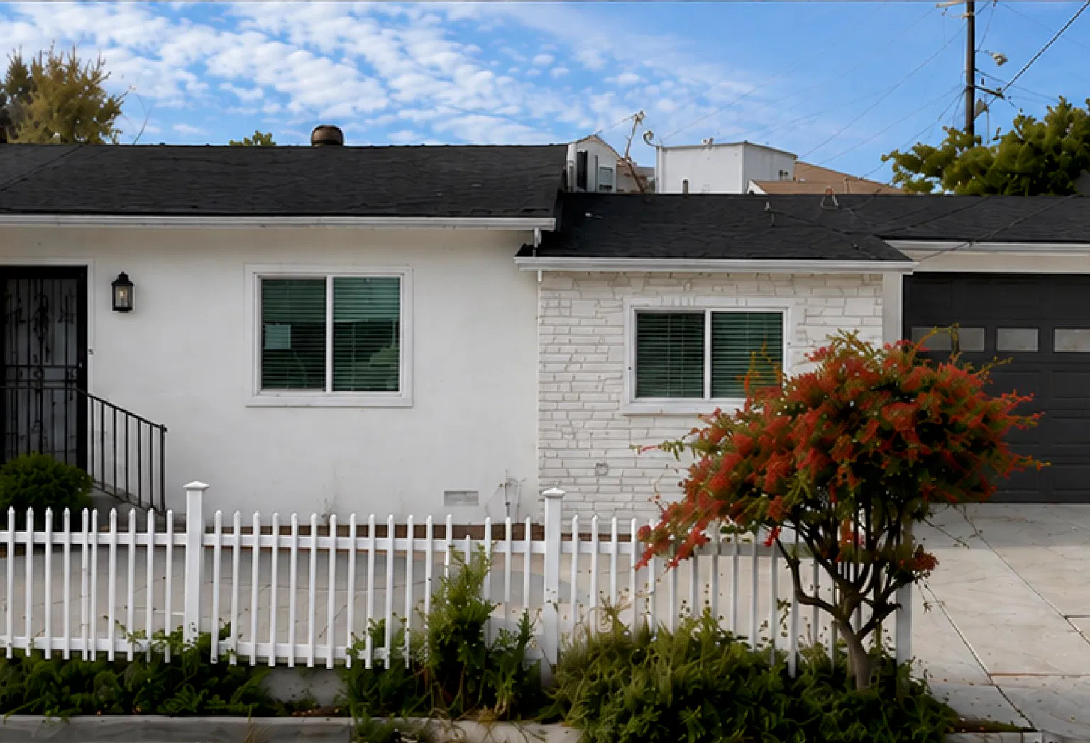 4 bed, 1145 sqft, $4,295 — Photo 1