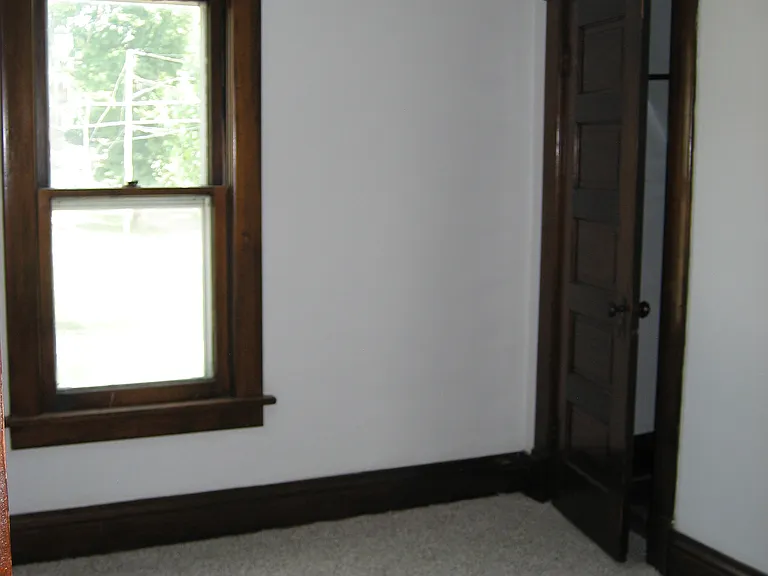 1227 Williston Ave — Photo 9