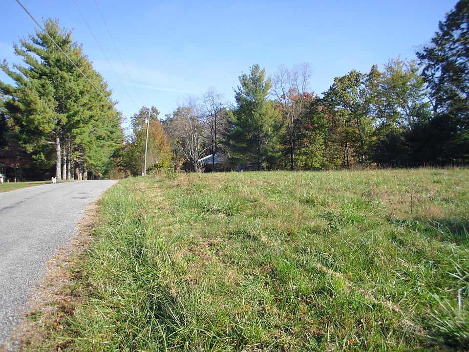 2nd image of Whispering Pine Ln