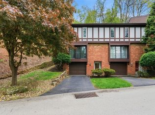 201 Woodbridge Dr, Pittsburgh, PA 15237