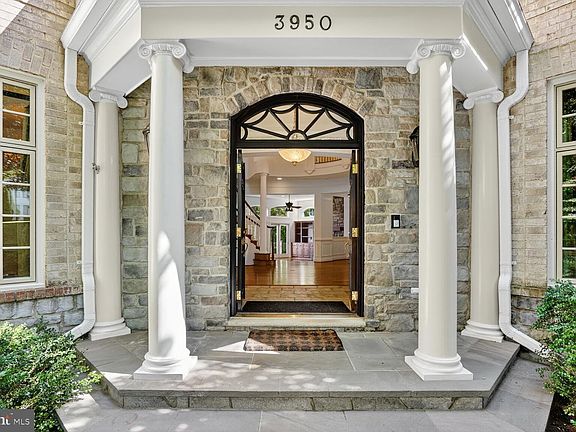 4th image of 3950 27th Rd N