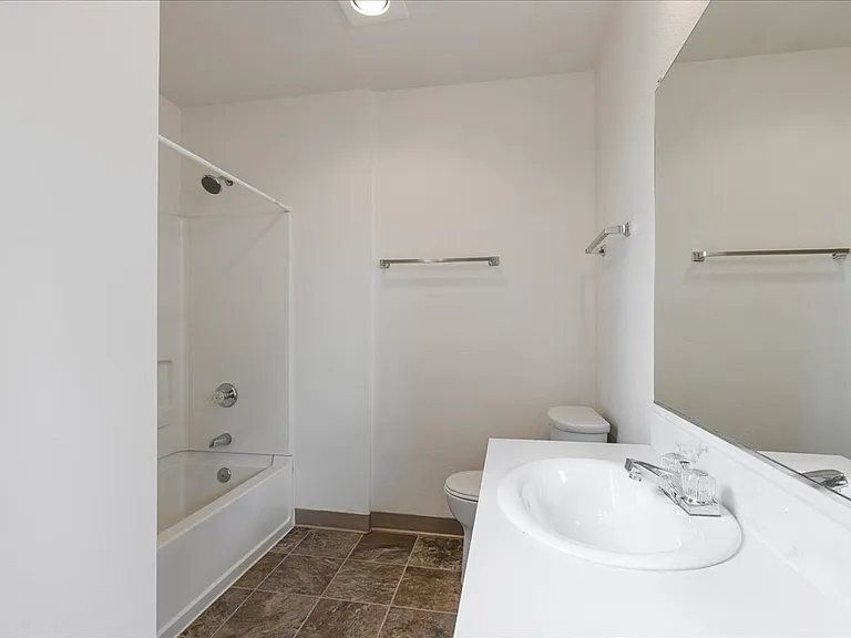Cedar Grove Apartments — Photo 18