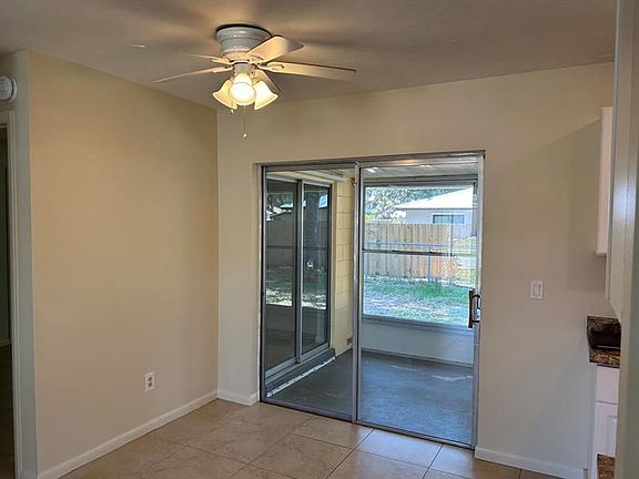 4th image of 2275 4th Ln