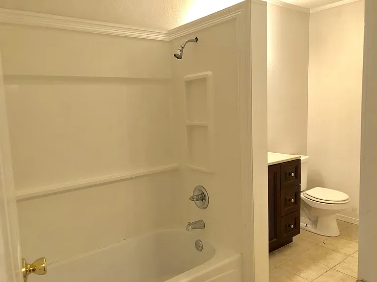 1441 W Roosevelt St — Photo 8