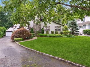 26 Donellan Rd, Scarsdale, NY 10583