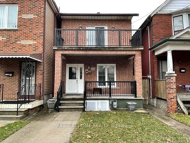 31 Hallam St #2 — Photo 1