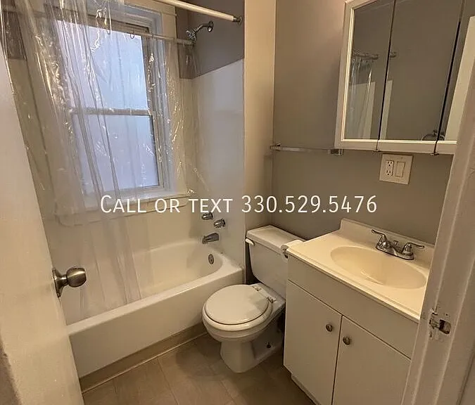 12933 Clifton Blvd #4 — Photo 12