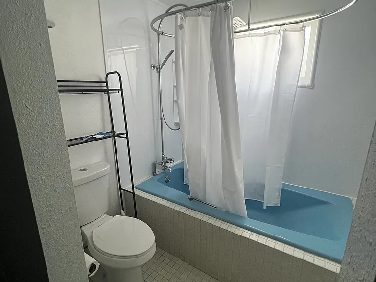 146 Hawthorne Ln — Photo 24