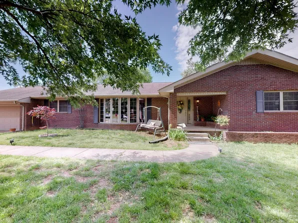 205 Park Ave, Eddyville, KY 42038