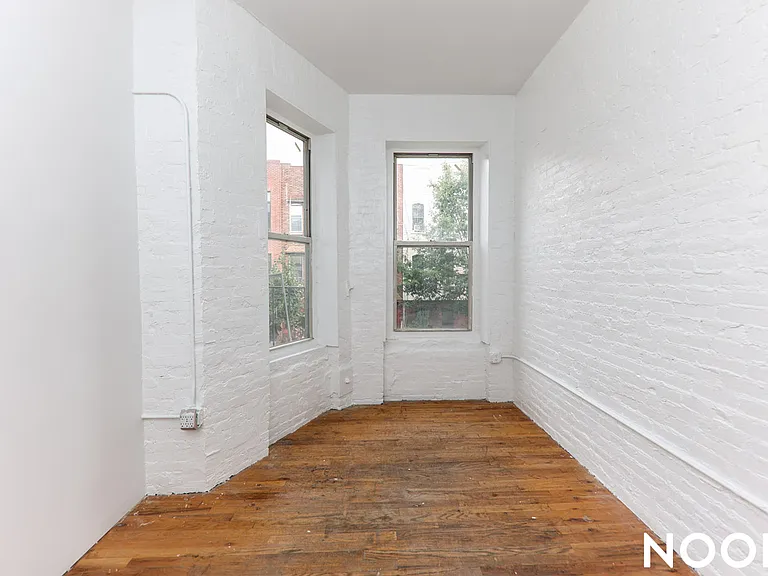 175 Stockholm St #201 — Photo 4