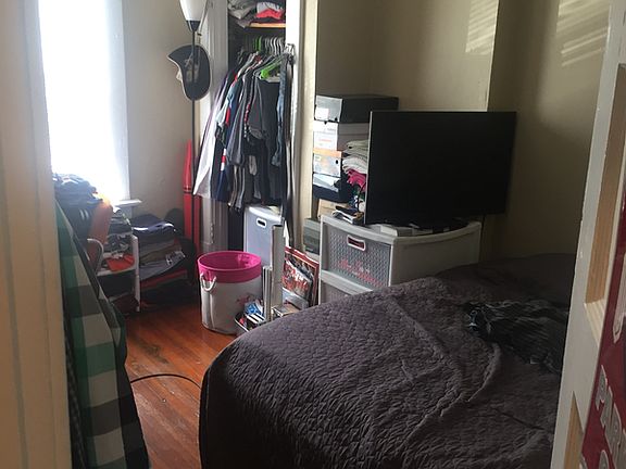 3rd image of 91 W 1st Ave
