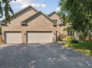 1103 Overlook Ln, Carver, MN 55315