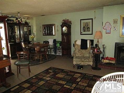 3rd image of 15511 Pahute Ave