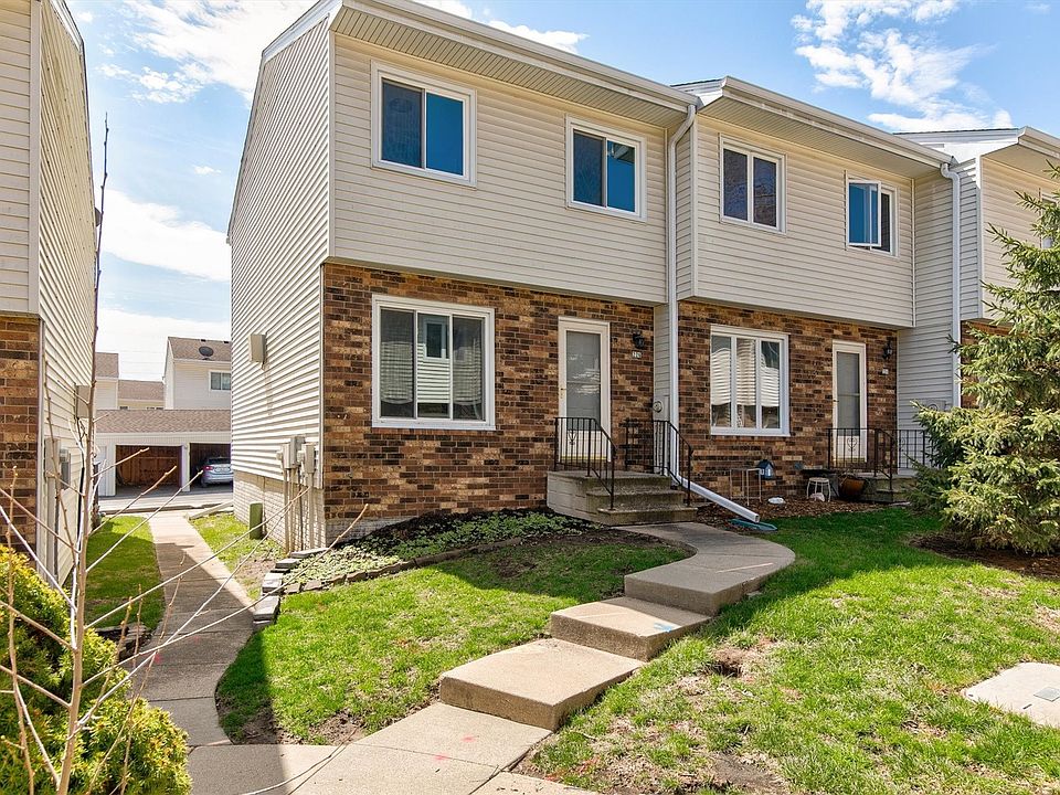 1st image of 226 Holiday Cir #43
