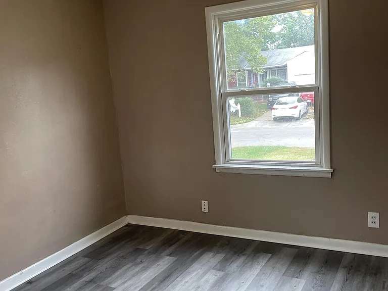 4331 N Frankfort Pl — Photo 10