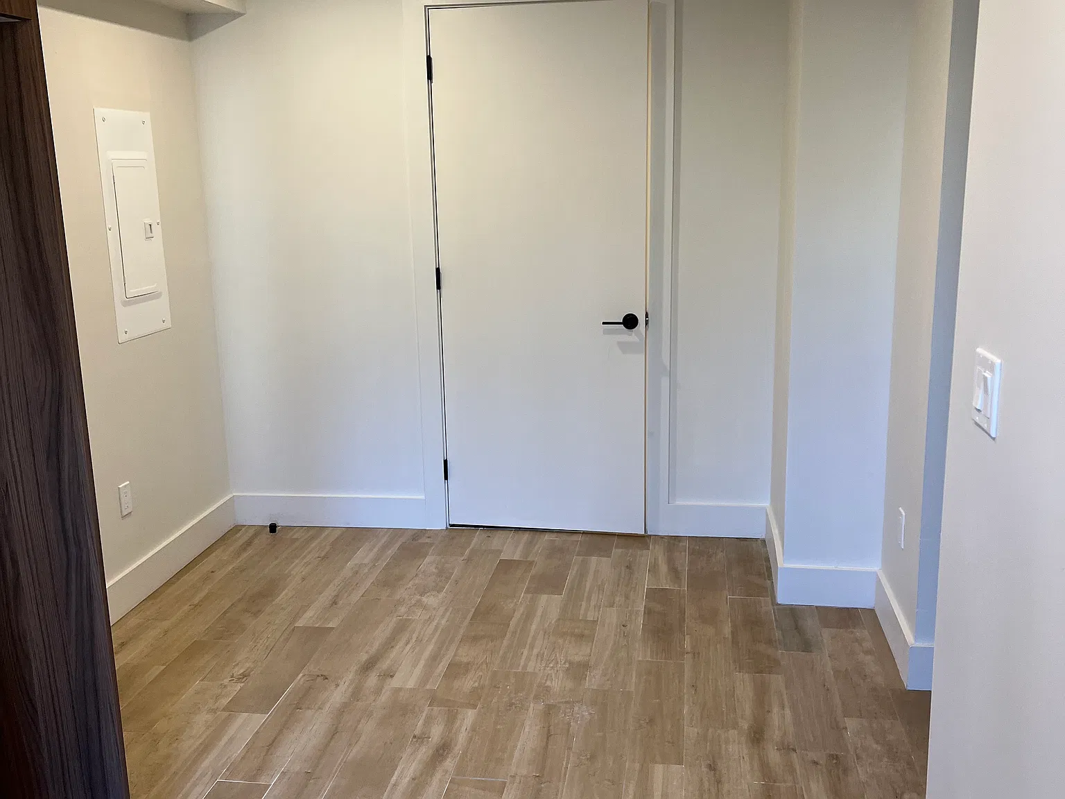 2 bed, $2,830 — Photo 4